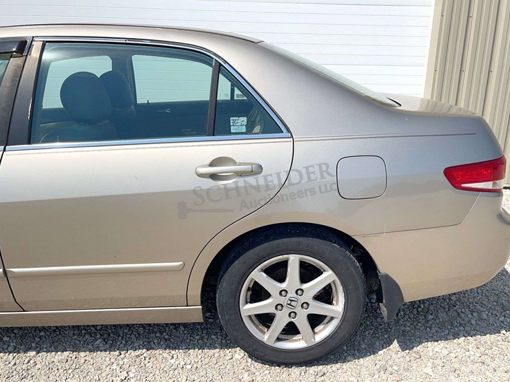 2003-honda-accord-sedan---100%-donation-to-the-jack-charles-schneider-foundation-supporting-the-ffa-image-43
