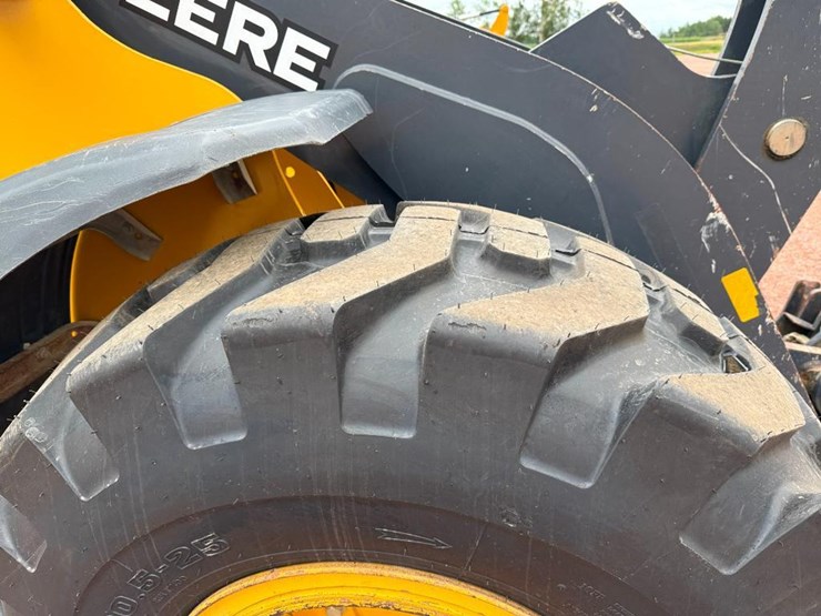 2019-deere-544l-image-12