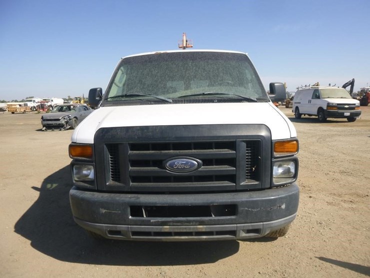 2008-ford-e350-image-23