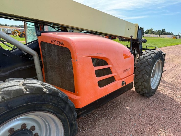 2014-jlg-g6-42a-image-19