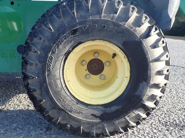 2012-john-deere-gator-image-5