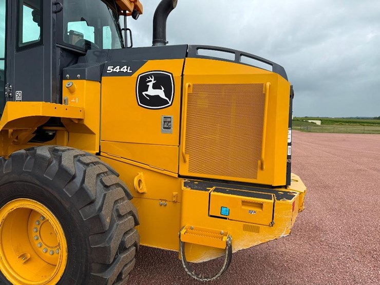 2019-deere-544l-image-27