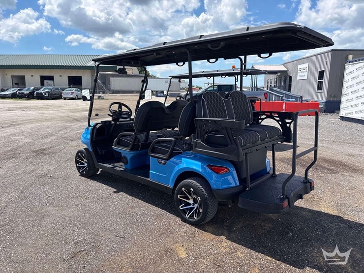 2024-vivid-ev-6-person-electric-cart-image-4