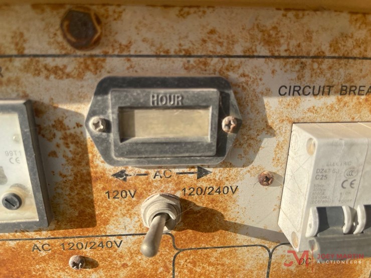 2013-top-hat-t/a-cooling-trailer-image-17
