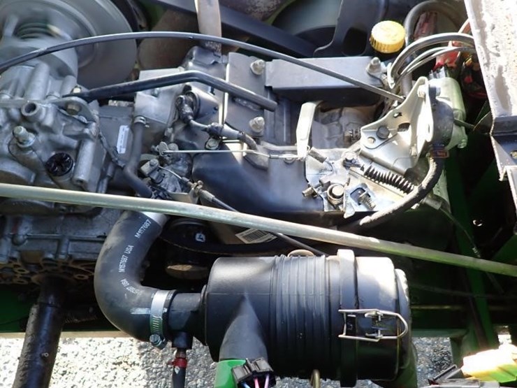 2012-john-deere-gator-image-8