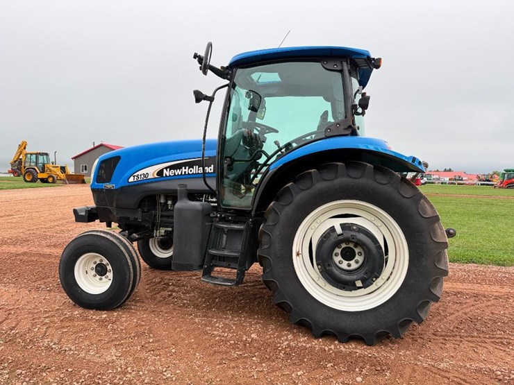 new-holland-ts130a-image-6