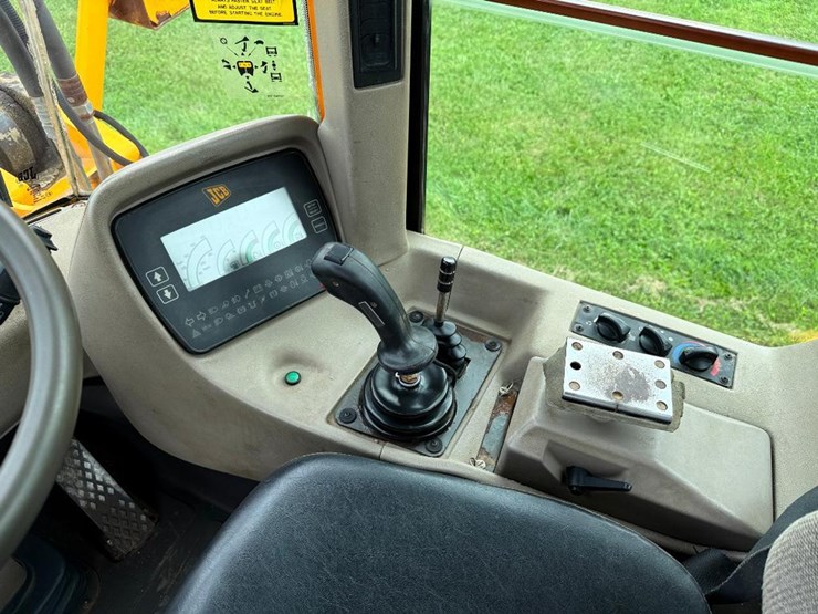 jcb-426b-image-45