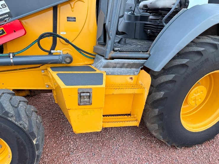 2019-deere-310sl-hl-image-19