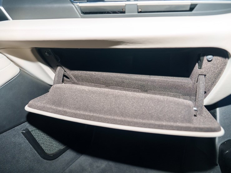 #1064-•-2015-bmw-i-8-image-95