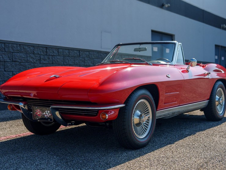 #1032-•-1964-chevrolet-corvette-convertible-image-1