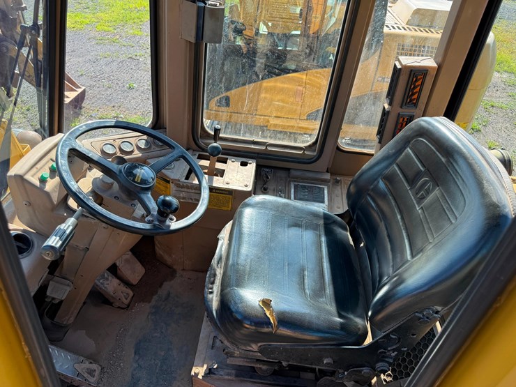 caterpillar-it18b-image-9