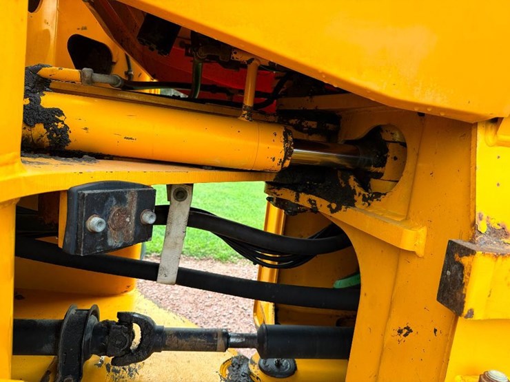 jcb-426b-image-38
