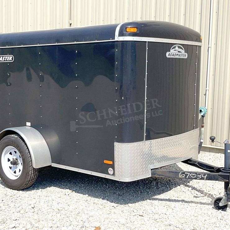 2009 Roadmaster 5'x8' enclosed cargo trailer