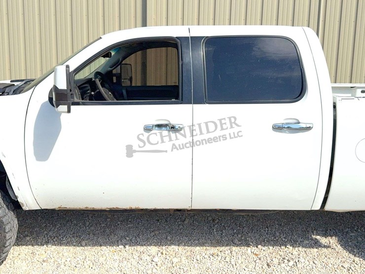 2011-chevrolet-2500hd-image-72