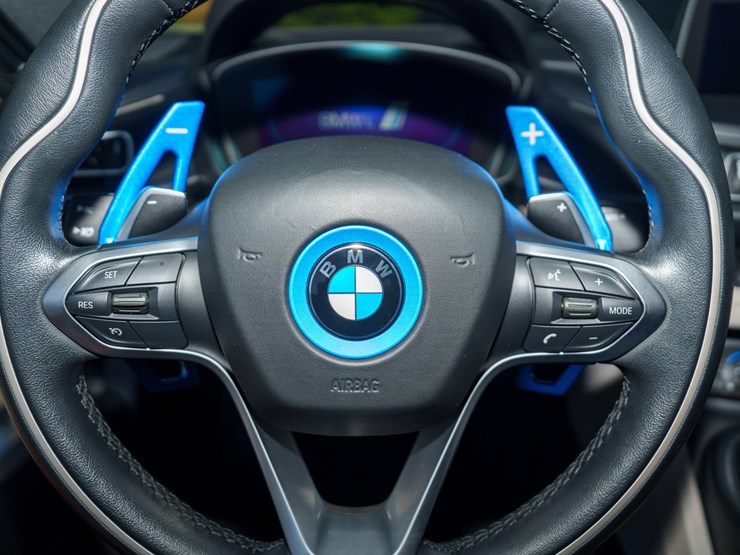 #1064-•-2015-bmw-i-8-image-81
