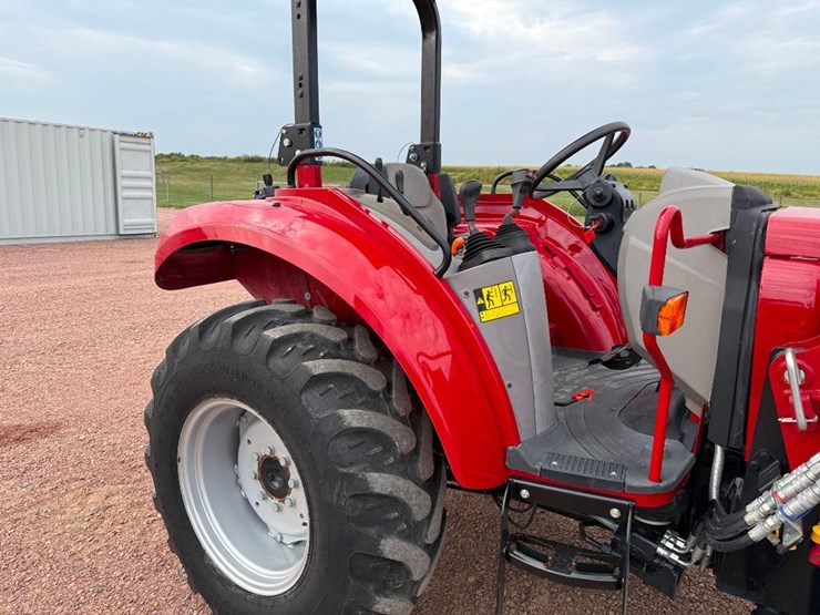 case-ih-farmall-75c-image-12