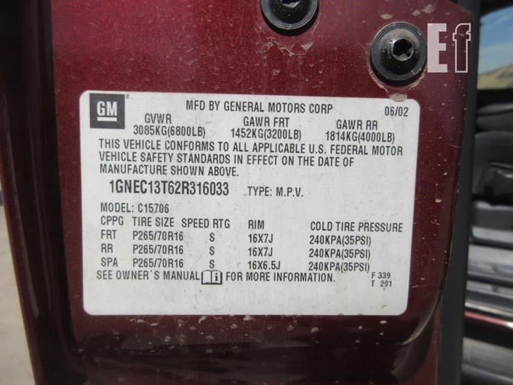 2002-chevrolet-tahoe-image-18