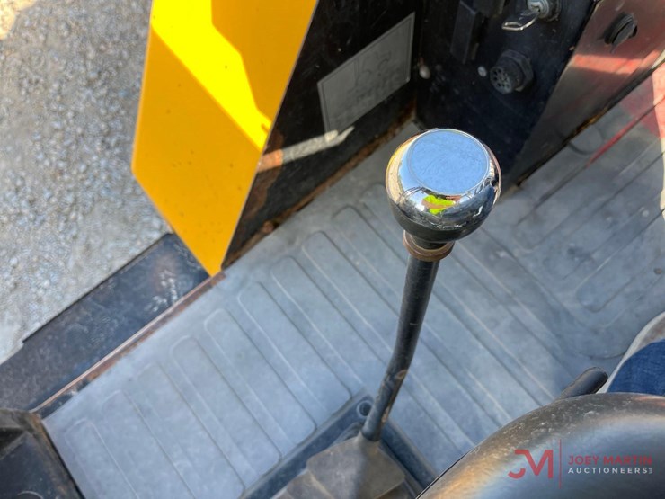 jcb-930-image-17