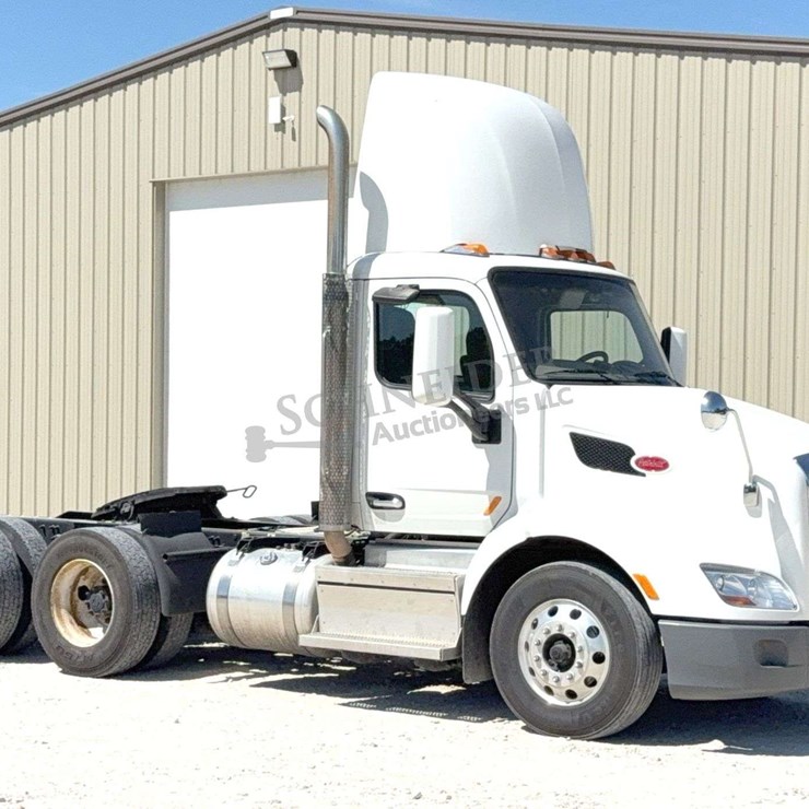 2018 PETERBILT 579