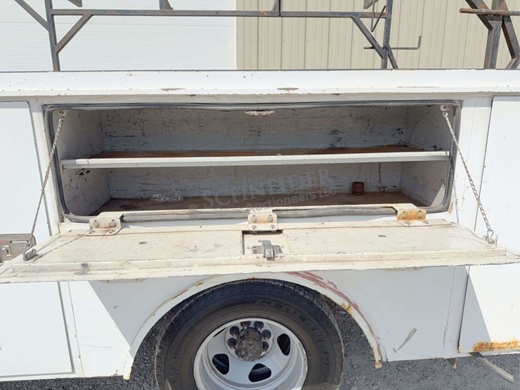 2009-chevrolet-3500-image-62