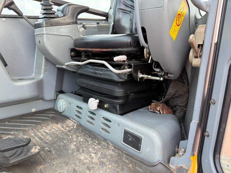volvo-ecr88-image-50