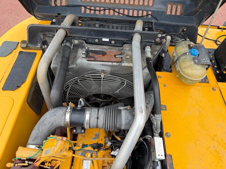 john-deere-2010-image-42
