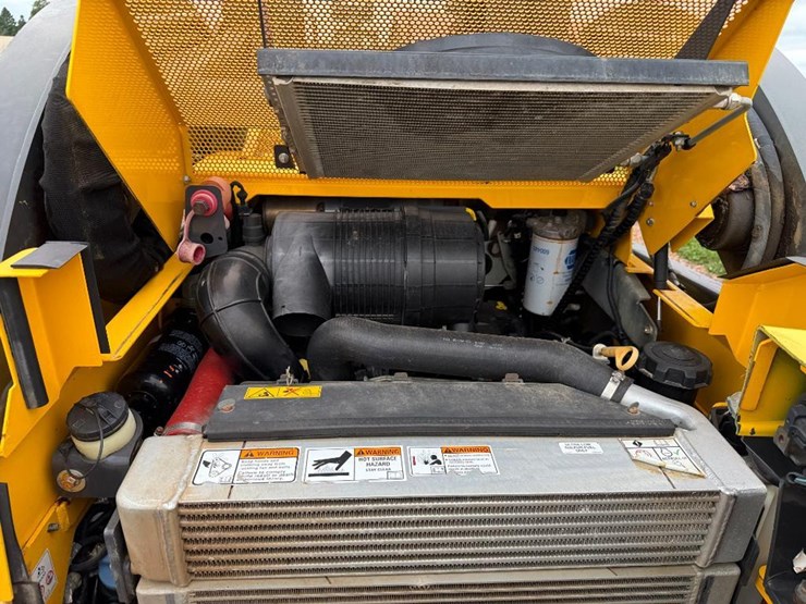 new-holland-c238-image-28