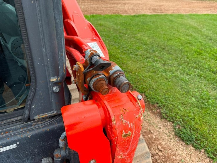 kubota-svl97-2-image-17