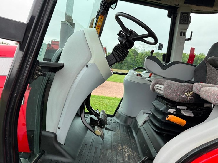 massey-ferguson-6480-image-56