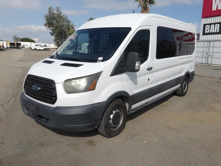 2017-ford-transit-image-1