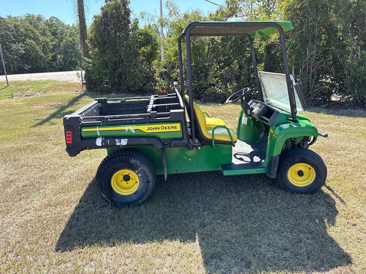 john-deere-gator-image-11