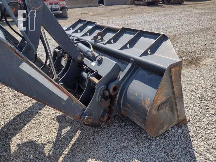 2010-deere-310sj-image-29