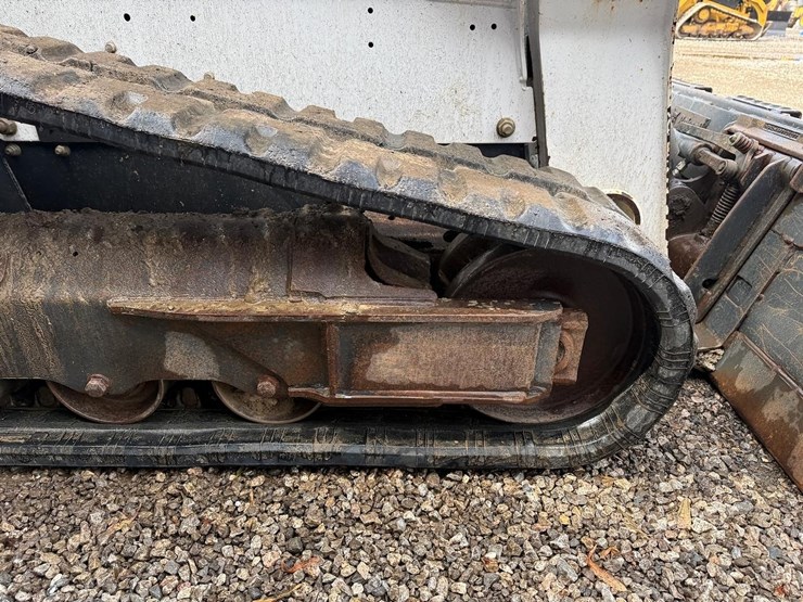 2016-bobcat-t650-image-14