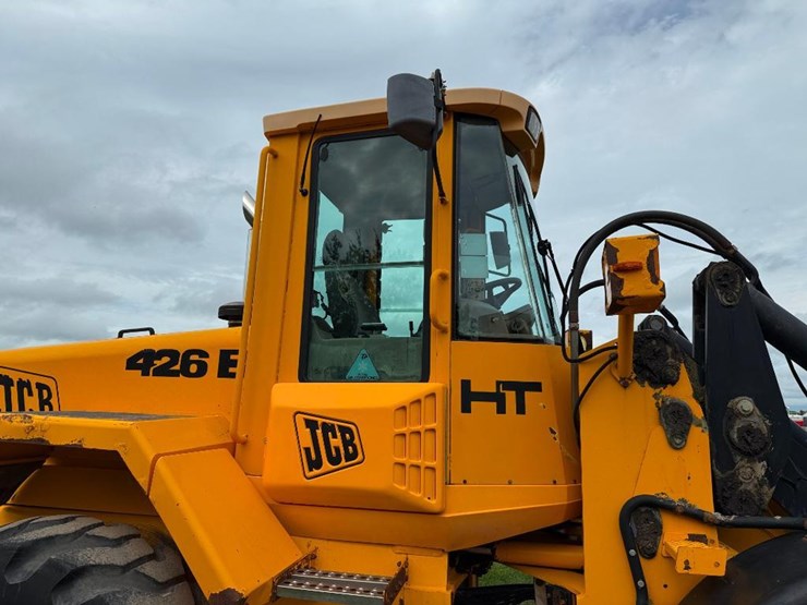 jcb-426b-image-12