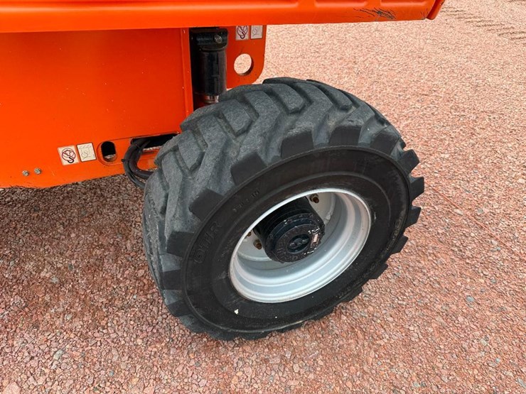 jlg-400s-image-6