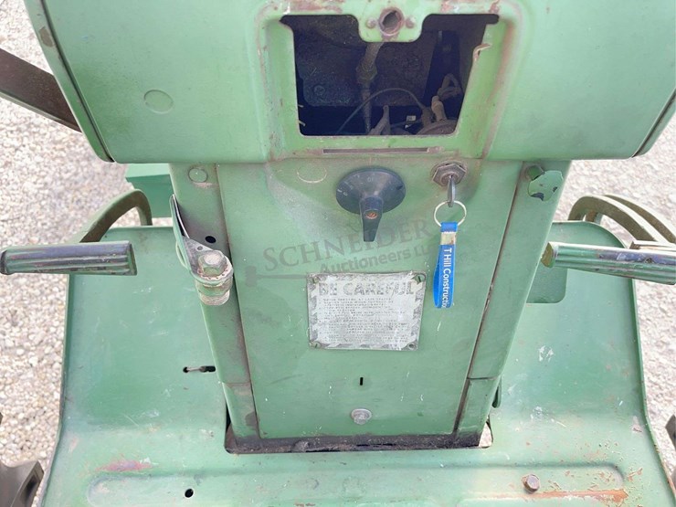 john-deere-4010-image-39