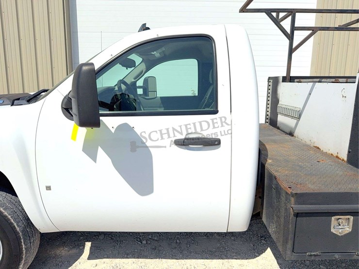 2009-chevrolet-3500-image-57