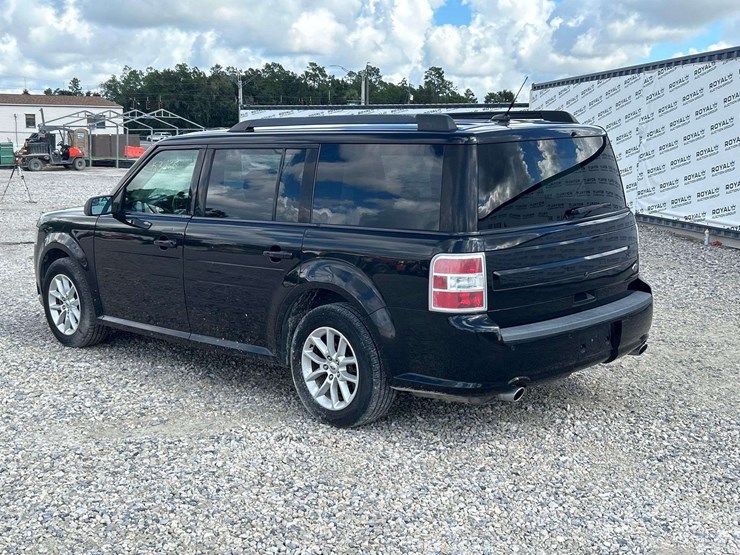 2016-ford-flex-image-4