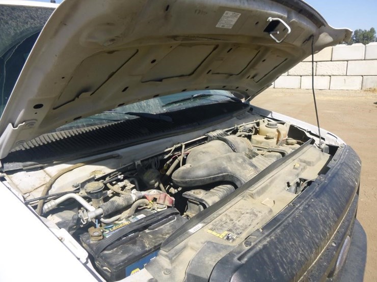 2012-ford-e350-image-26