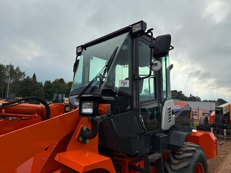 hitachi-zw100-6-image-14