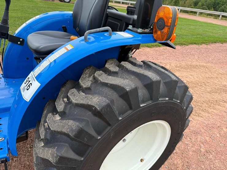 new-holland-workmaster-35-image-7