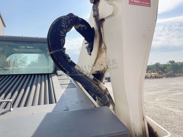 2019-bobcat-t870-image-26