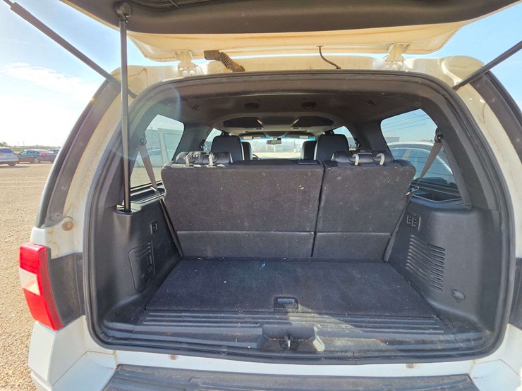 2012-ford-expedition-limited-image-10