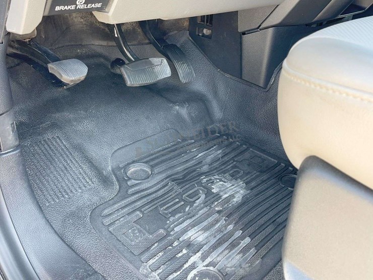 2021-ford-f350-image-66