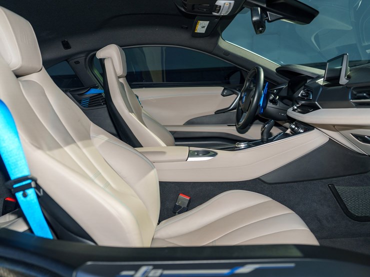 #1064-•-2015-bmw-i-8-image-88
