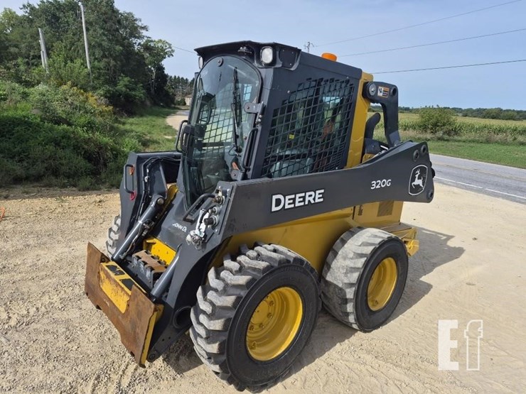 2024-deere-320g-image-1