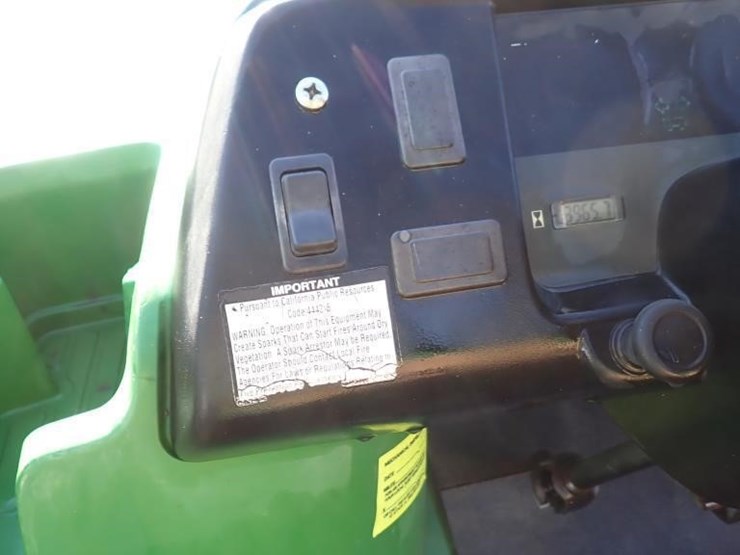 2012-john-deere-gator-image-13