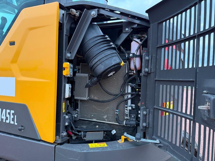 volvo-ecr145el-image-53
