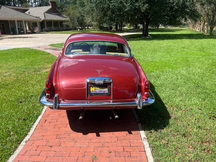 #1066-•-offered-at-no-reserve-|-1967-jaguar-420-g-image-5