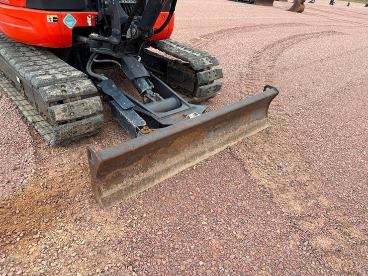 kubota-u55-4-image-16